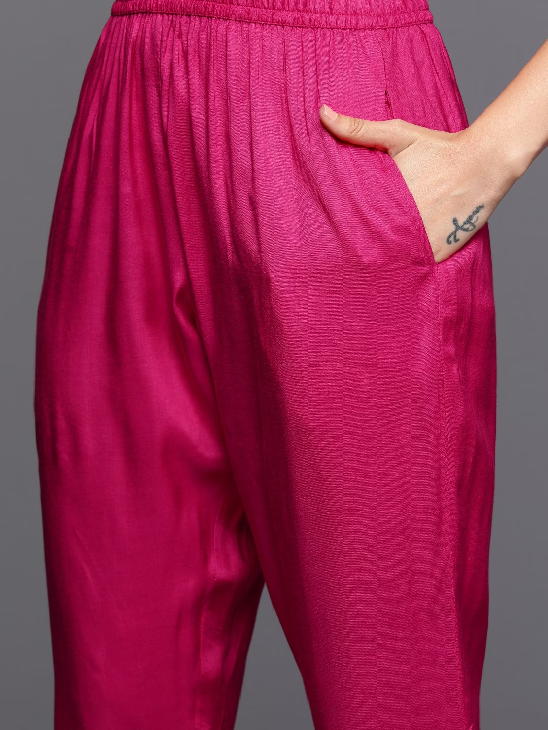 Bandhani Yoke Design Sweetheart Neck Kurta With Trousers & Dupatta