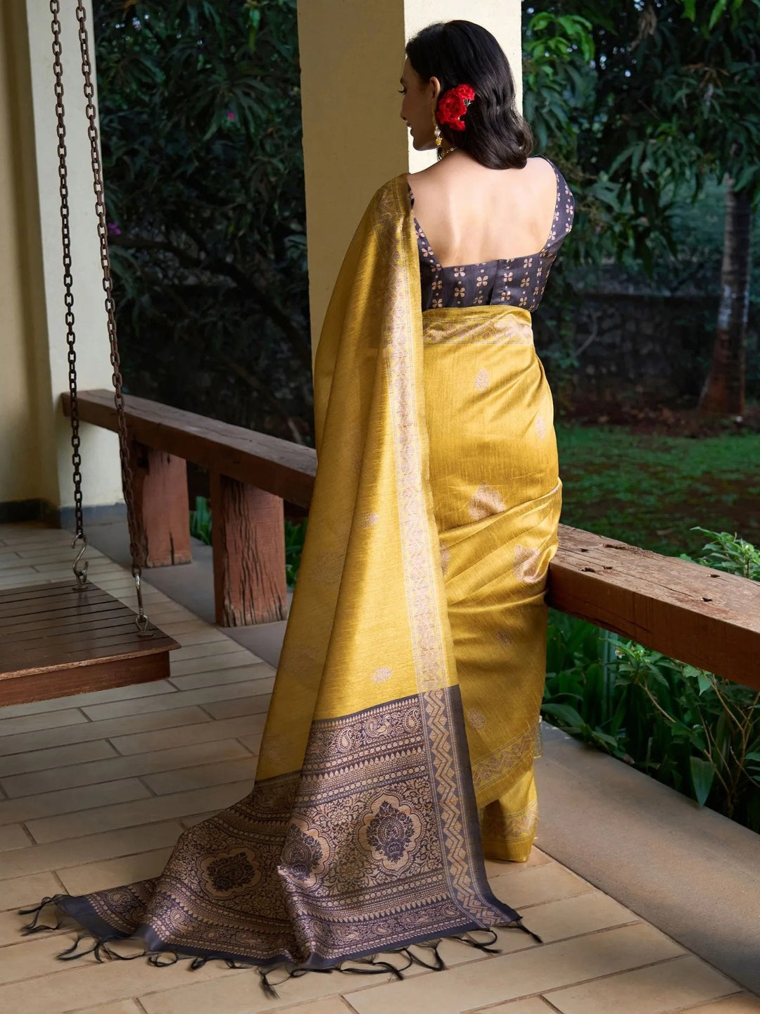 Women Silk Blend Mustard Digital Print Designer Saree with Unstitched Blouse