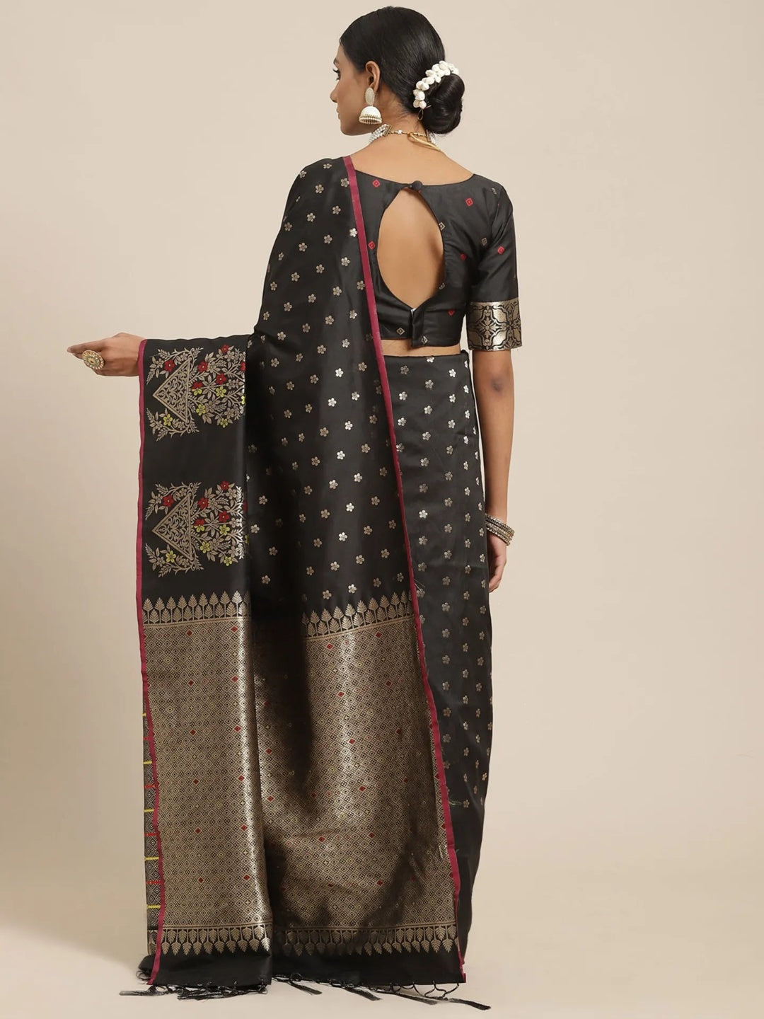 Women's Banarasi Black Woven Design Woven Saree with Unstitched Blouse