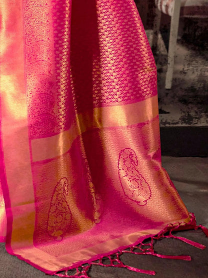 Traditional Weaving Kanjivaram Silk Designer saree with Unstitched Blouse