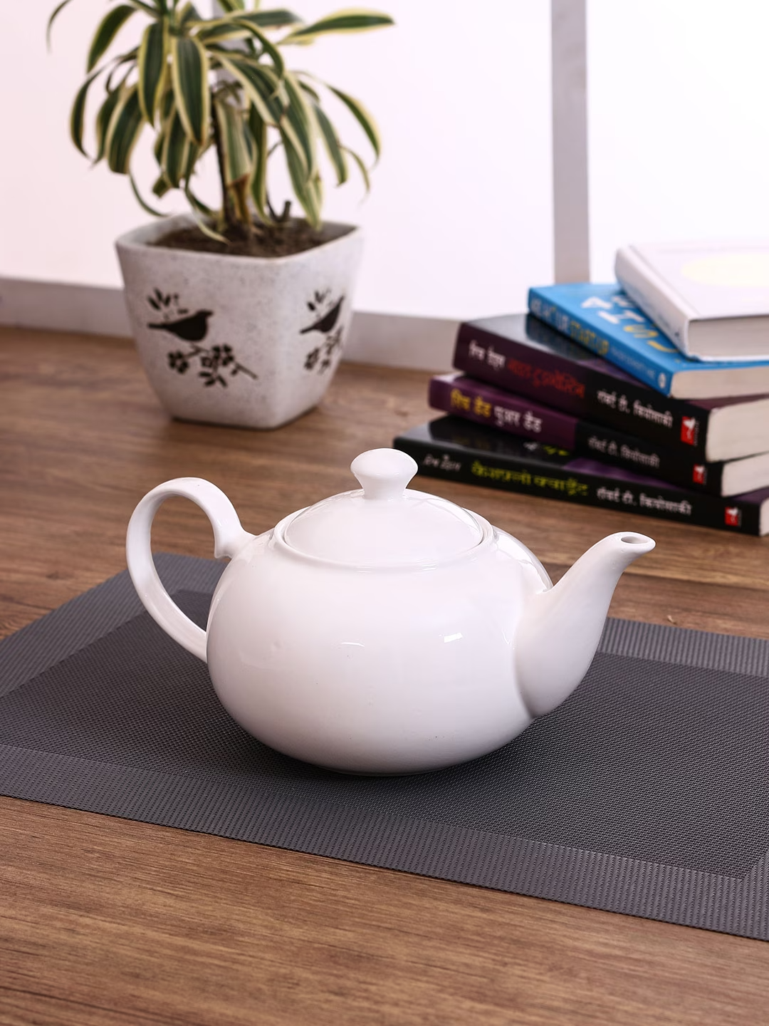 White Ceramic Tea Pot with Lid