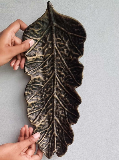 Gold-Toned Textured Cerved Feather Shape Leaves Wall Decor