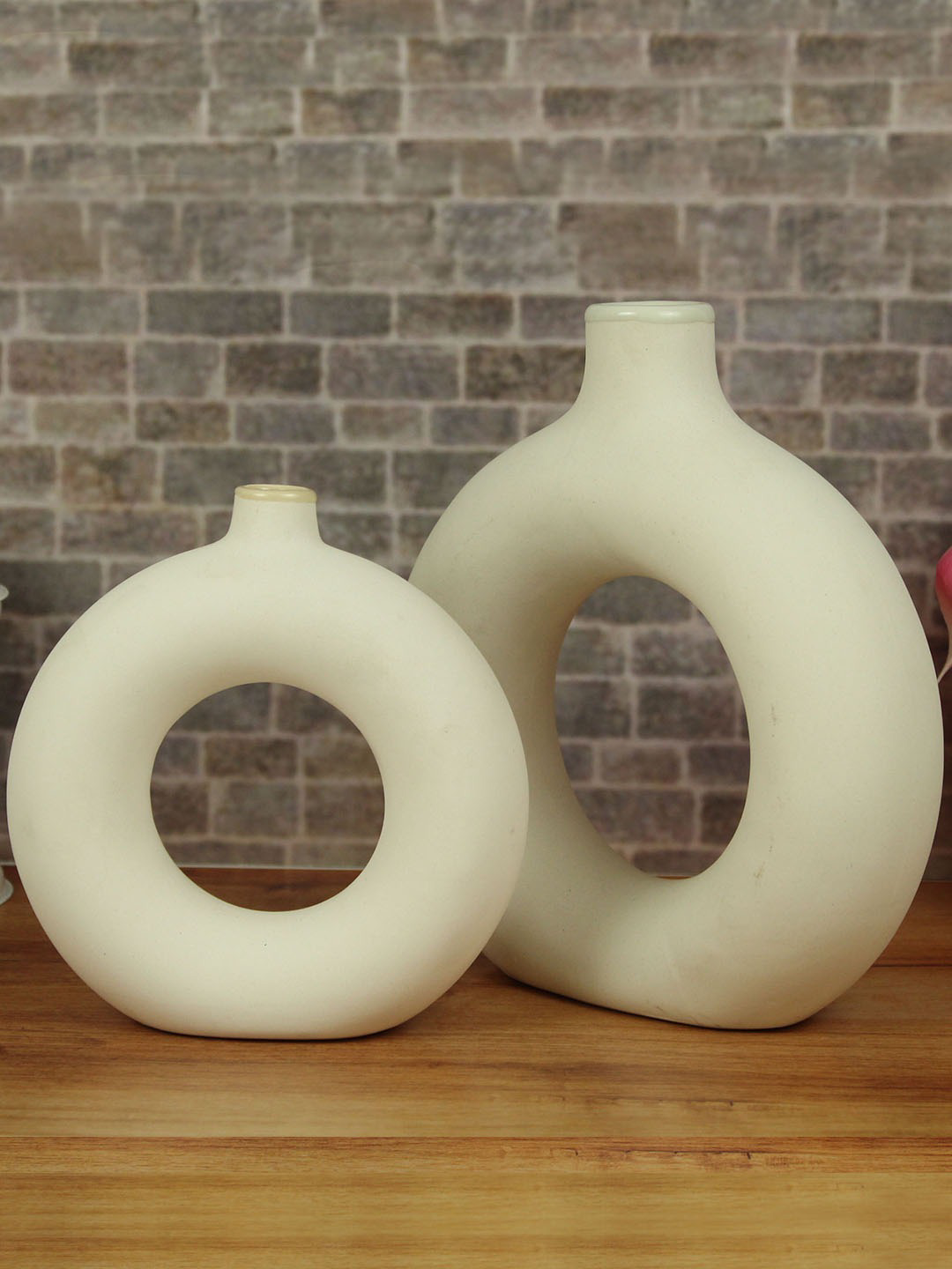White 2 Pcs Donut-Shaped Ceramic Flower Vases