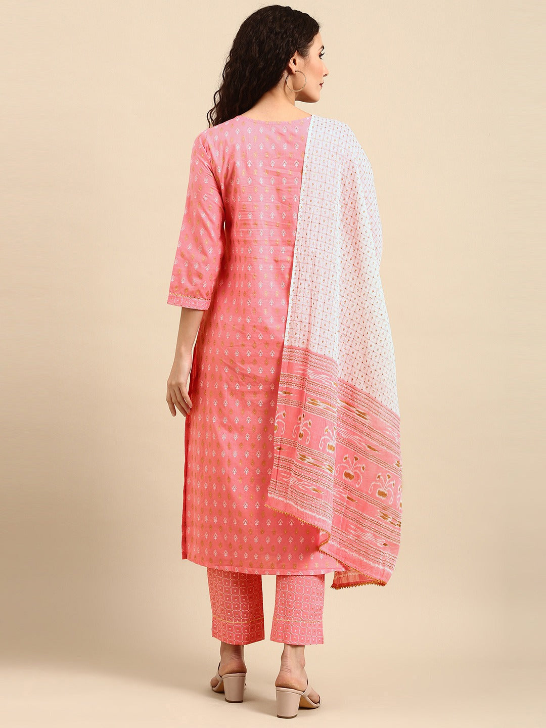 Women Pink Pure Cotton Printed Gotta Patti Kurta Set With Dupatta