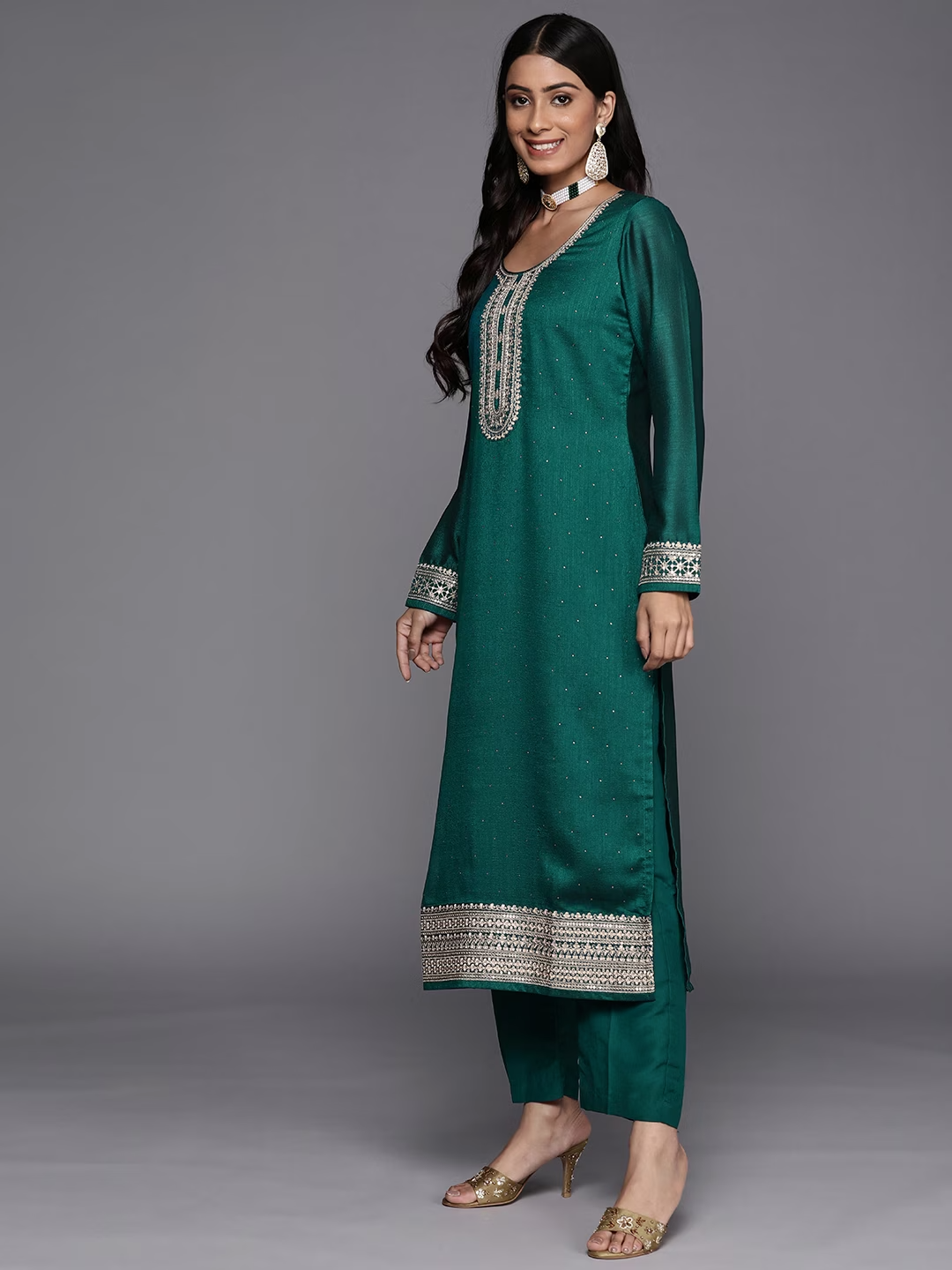 Women Teal Floral Motifs Yoke Design Sequinned Salwar Suit