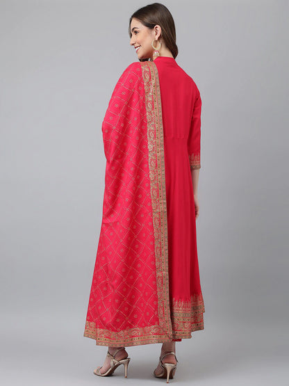 Women Pink Kurta with Palazzos & Dupatta