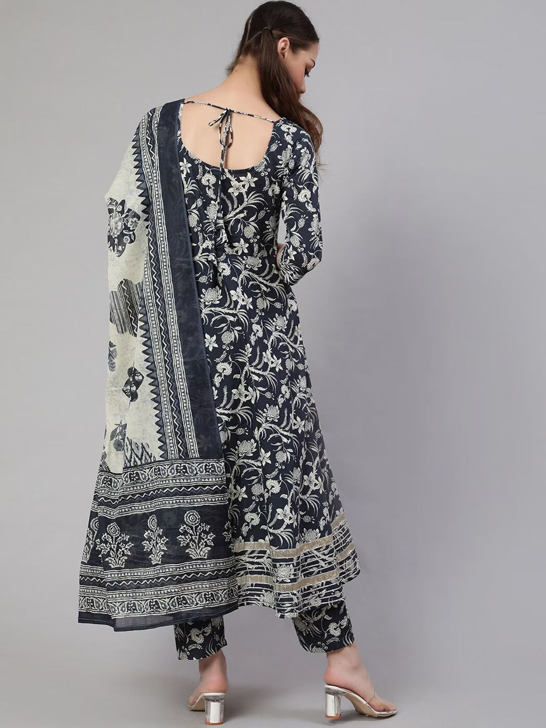 Navy Blue & White Floral Printed Pure Cotton Kurta With Trousers & Dupatta